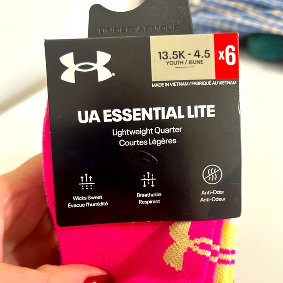 Under Armour children’s Socks - Picture 2 of 8